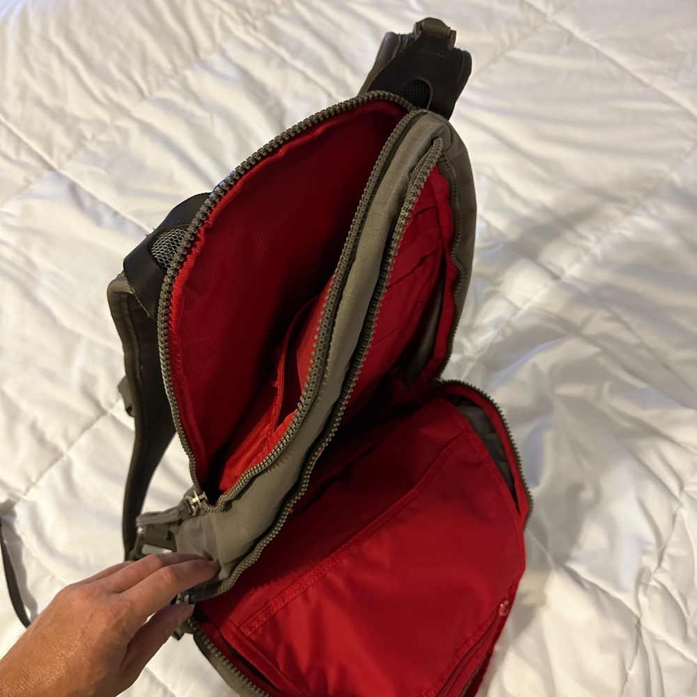 Nike Backpack - image 3